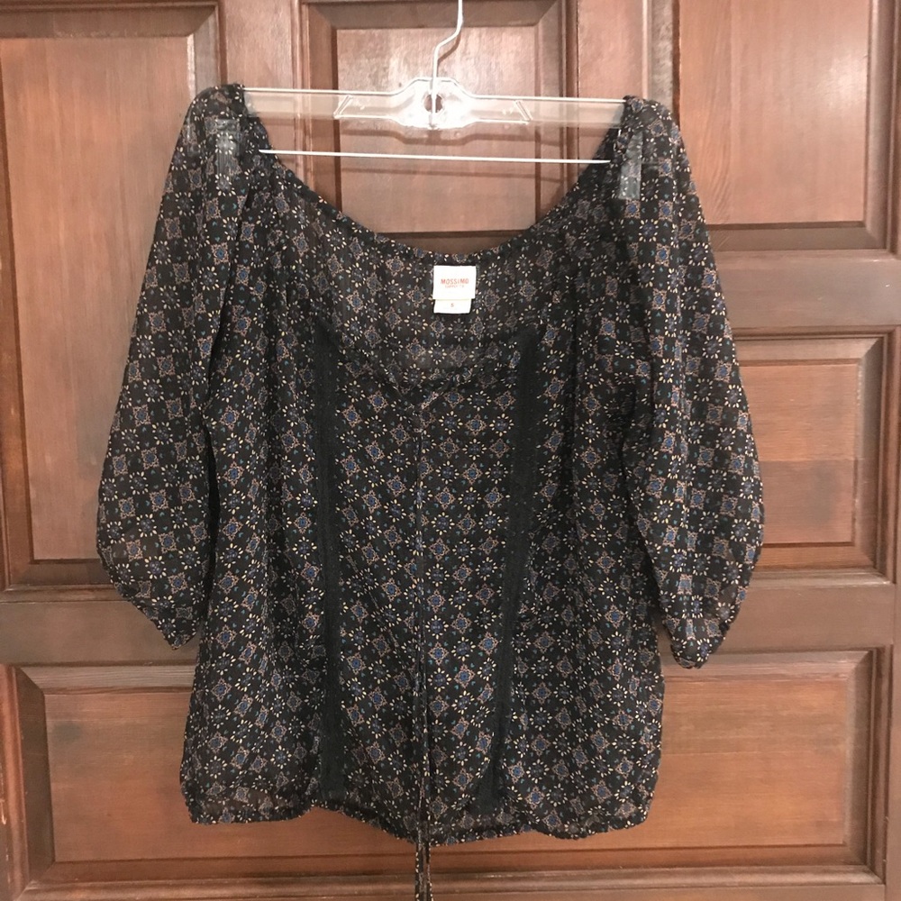 Wide neck black summer top